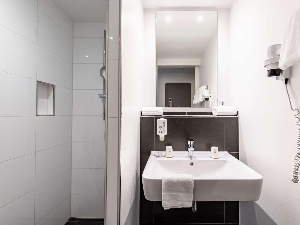 Hotel Muenchen-olympiapark 3*